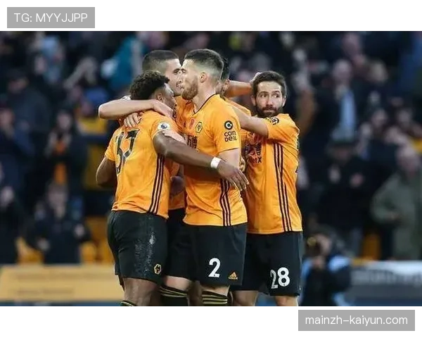 西汉姆联四球大胜狼队 铁锤帮借势逃离降级区边缘